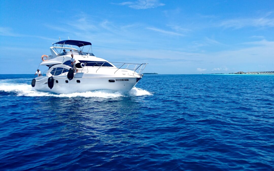 Yacht Window Repair vs. Replacement: How to Decide