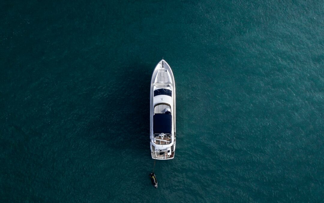 Marine Window Tinting in Florida: Benefits, Costs & What to Expect